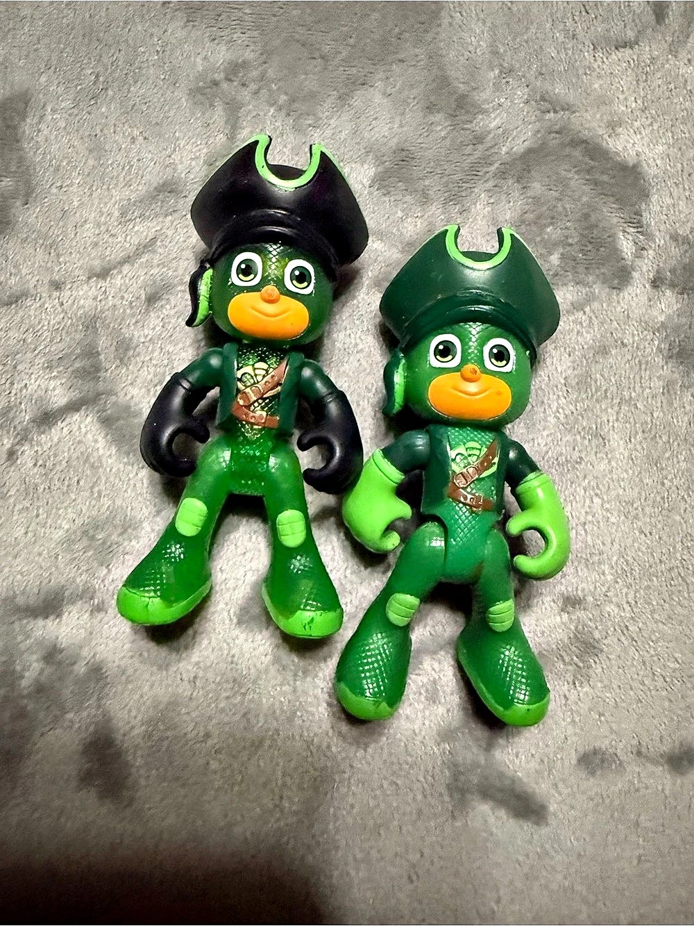 Hasbro PJ Masks Pirate Power Gekko Action Figure Figures Set of 2